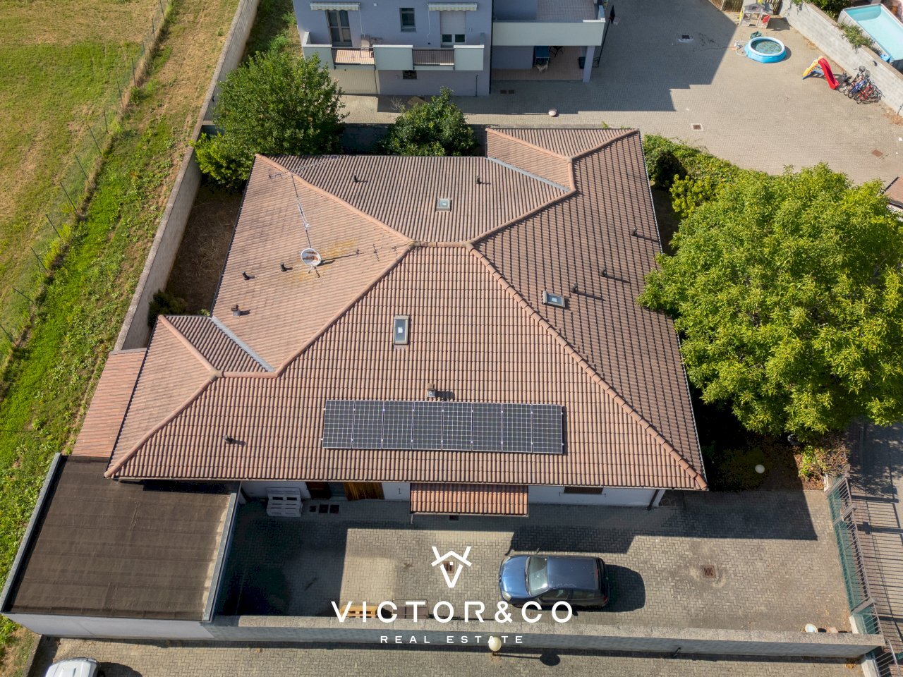 Villa bifamiliare in vendita a Cameriano - Independent house Via Borghetto 4, Casalino - photo 1