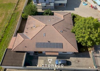 Villa bifamiliare in vendita a Cameriano - Independent house Via Borghetto 4, Casalino - photo 1