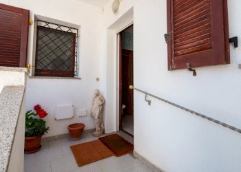 Three-room apartment Via Brancaleoni Delfina, Arzachena - photo 30