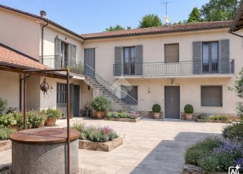 Semi-detached house Via Boidi, Calosso - photo 1