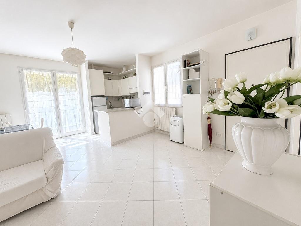 Two-room apartment Via del lavoro, Bordighera - photo 3