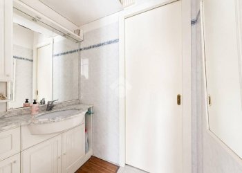 Two-room apartment Via del lavoro, Bordighera - photo 14