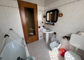 Portion of a house Via Alfredo Catalani, Collegno - photo 11