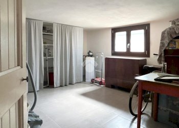Portion of a house Via lavoro, Molinella - photo 36