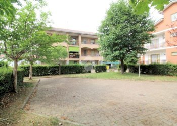 Apartment Piazza Martinetti, Borgofranco d'Ivrea - photo 4