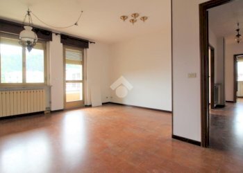 Apartment Piazza Martinetti, Borgofranco d'Ivrea - photo 12