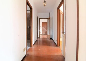 Apartment Piazza Martinetti, Borgofranco d'Ivrea - photo 21