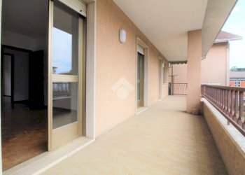 Apartment Piazza Martinetti, Borgofranco d'Ivrea - photo 23