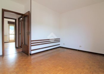 Apartment Piazza Martinetti, Borgofranco d'Ivrea - photo 30