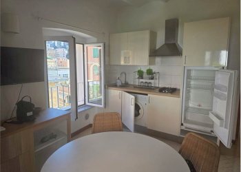 Bilocale Genova (zona Lagaccio) - foto 2
