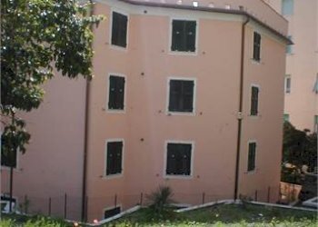 Bilocale Genova (zona Lagaccio) - foto 9