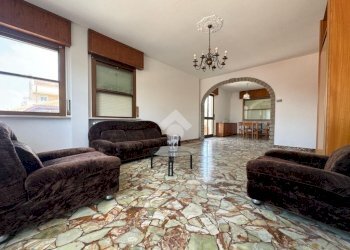 Three-room apartment Via Milano, Cattolica - photo 2