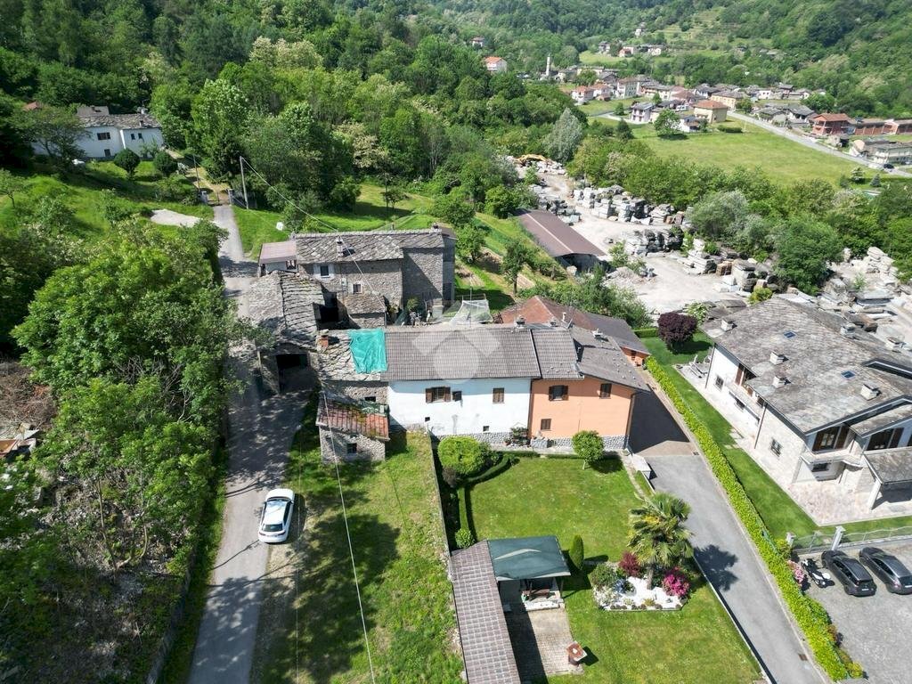 Semi-detached house Via Montebracco, Barge - photo 2