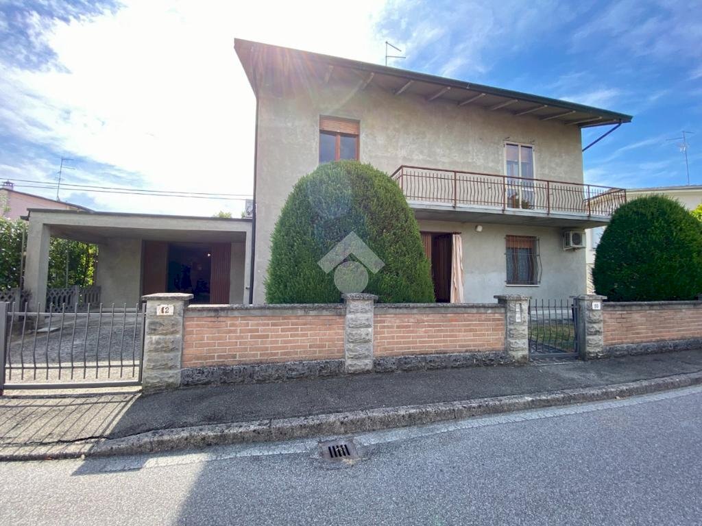 Casa indipendente Viale Pietro Mascagni, Reggiolo - foto 2