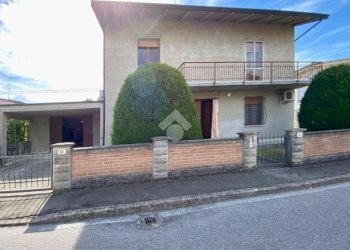 Casa indipendente Viale Pietro Mascagni, Reggiolo - foto 1