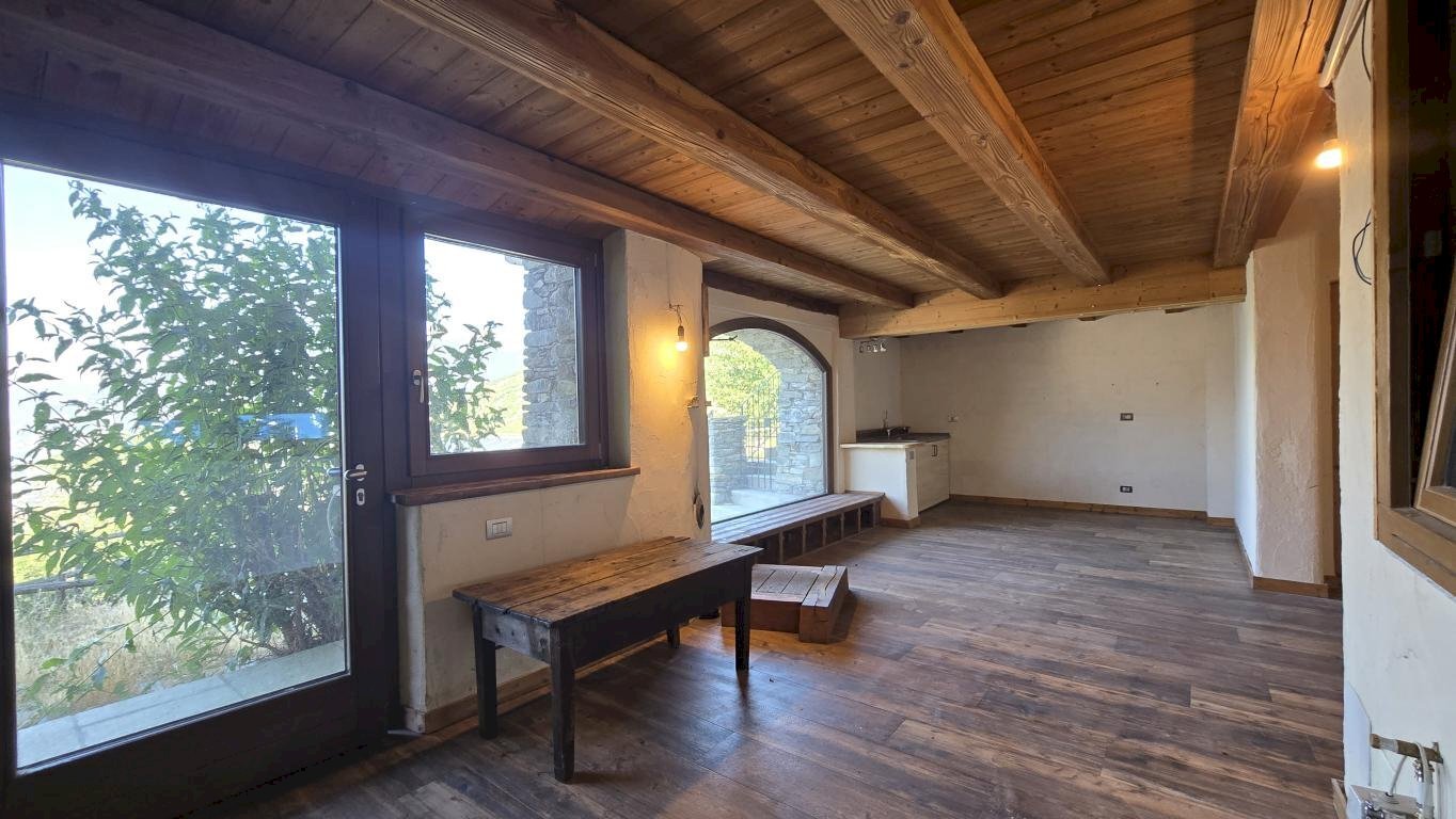 Three-family Villa Villaggio Jeanceyaz, Quart - photo 3