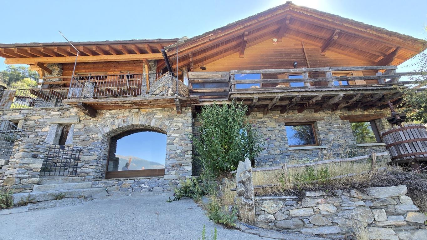 Three-family Villa Villaggio Jeanceyaz, Quart - photo 1