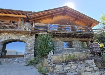 Three-family Villa Villaggio Jeanceyaz, Quart - photo 2