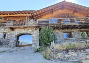 Three-family Villa Villaggio Jeanceyaz, Quart - photo 1