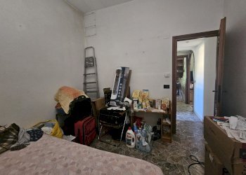 Three-room apartment VIA PIOMBELLI, Genova (neighborhood Rivarolo) - photo 15