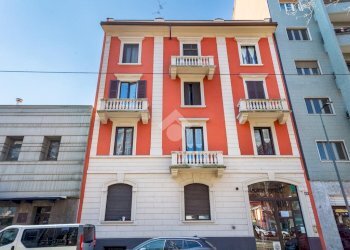 Two-room apartment Viale Certosa, Milano (neighborhood Portello) - photo 2