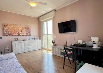 Two-room apartment Viale Caterina da Forlì, Milano (neighborhood Gambara) - photo 4