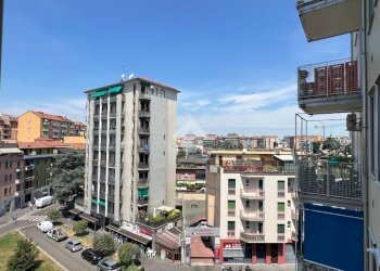 Two-room apartment Viale Caterina da Forlì, Milano (neighborhood Gambara) - photo 15