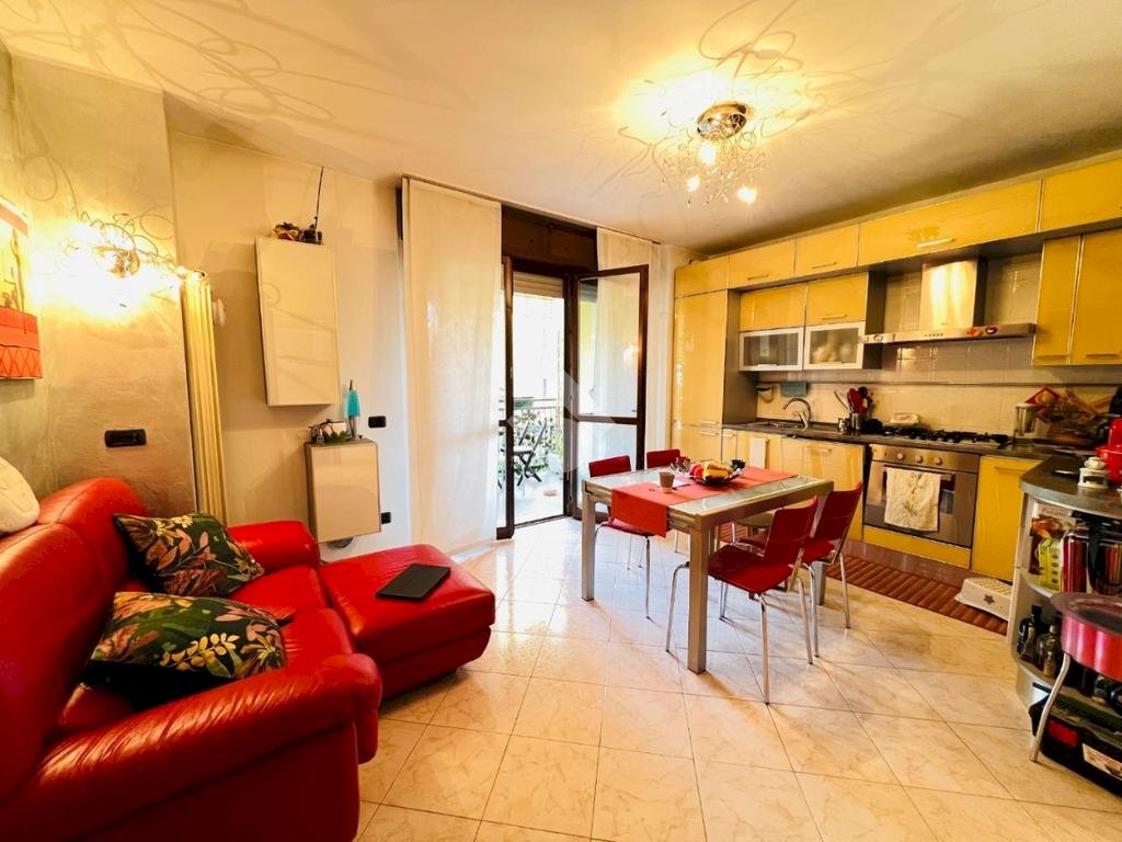 Trilocale Via Santander, Milano (zona Famagosta) - foto 1