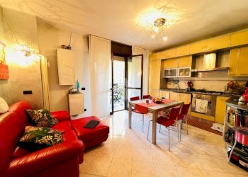 Trilocale Via Santander, Milano (zona Famagosta) - foto 1