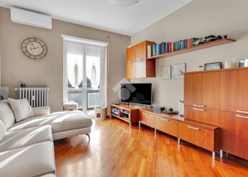 Three-room apartment Via Vittorio Bottego, Milano (neighborhood Crescenzago) - photo 1