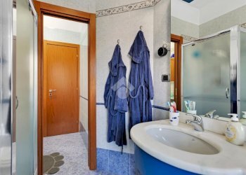 Three-room apartment Via Vittorio Bottego, Milano (neighborhood Crescenzago) - photo 22