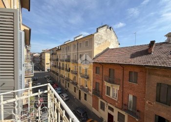 Three-room apartment Via venasca, Torino (neighborhood Cenisia) - photo 1