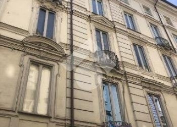 Quadrilocale Via Giuseppe Garibaldi, Torino (zona Quadrilatero Romano) - foto 4