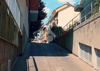 Box Via Ventimiglia, Torino (zona Nizza Millefonti) - foto 1