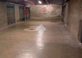 Box Via Ventimiglia, Torino (zona Nizza Millefonti) - foto 2