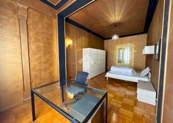 One-room apartment Via Cibrario, Torino (neighborhood San Donato) - photo 10