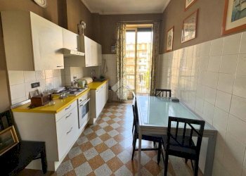 One-room apartment Via Cibrario, Torino (neighborhood San Donato) - photo 11