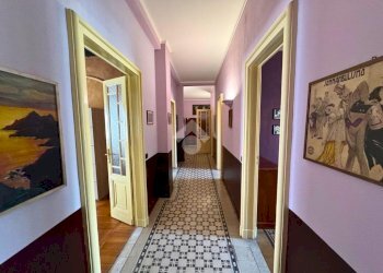 One-room apartment Via Cibrario, Torino (neighborhood San Donato) - photo 14