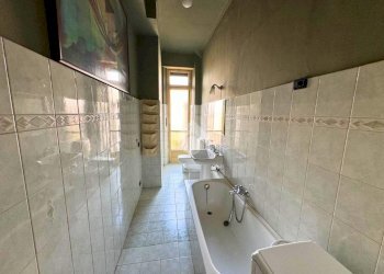 One-room apartment Via Cibrario, Torino (neighborhood San Donato) - photo 17