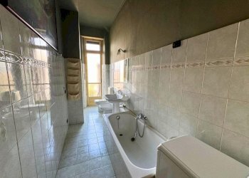 One-room apartment Via Cibrario, Torino (neighborhood San Donato) - photo 18