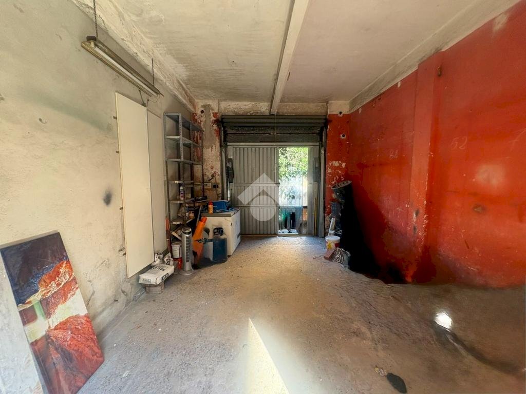 Two-room apartment Via Federico Gattorno, Genova (neighborhood Cornigliano) - photo 3