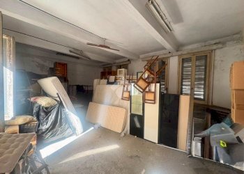 Two-room apartment Via Federico Gattorno, Genova (neighborhood Cornigliano) - photo 5