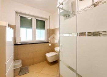 Two-room apartment Via del Molo, Savona - photo 6