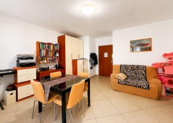 Two-room apartment Via del Molo, Savona - photo 10