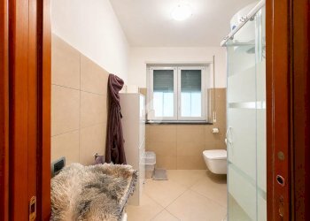 Two-room apartment Via del Molo, Savona - photo 17