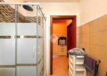 Two-room apartment Via del Molo, Savona - photo 19