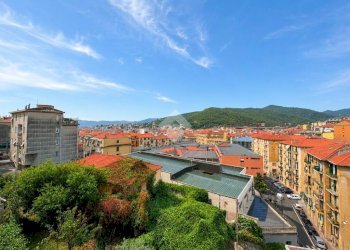 Three-room apartment Via Filippo Corridoni, Savona (neighborhood Villapiana) - photo 11
