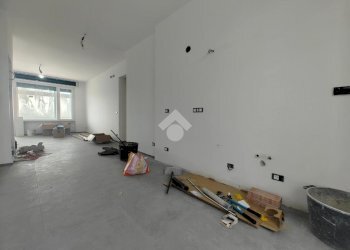 Quadrilocale Via Lamberto Loria, Genova (zona Marassi) - foto 4