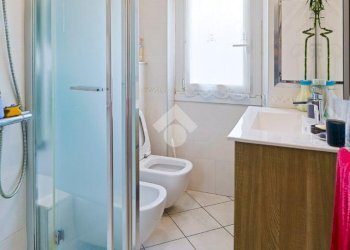 Apartment Via Montaldo, Genova (neighborhood Marassi) - photo 30