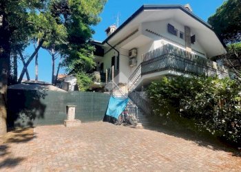 Four-room apartment Viale Italia, Ravenna (neighborhood Marina Romea) - photo 17